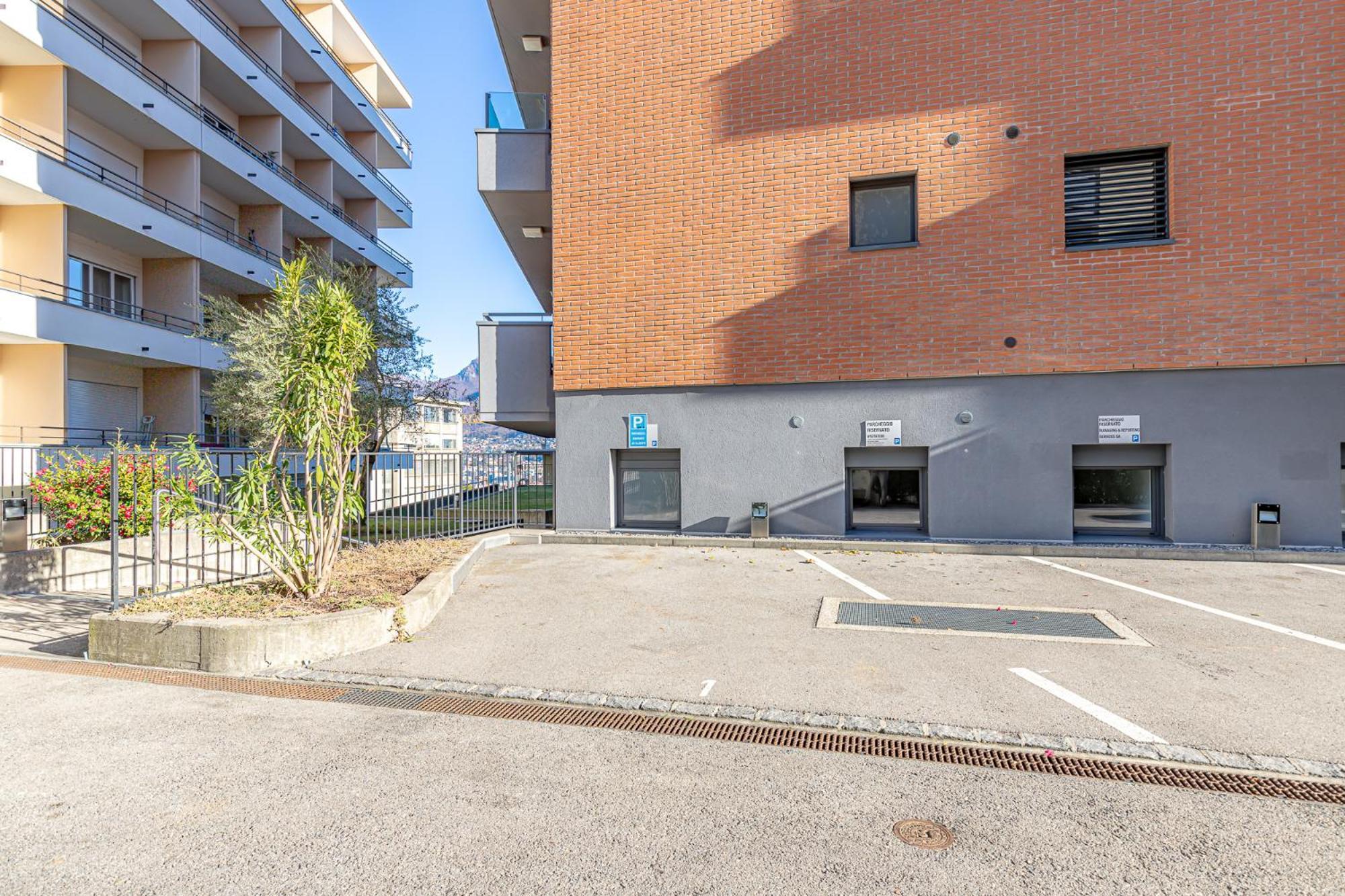 Imperial Of Lugano 3 With A Lake View Behind The Station And 10 Min From The Lake Of Lugano Eksteriør bilde