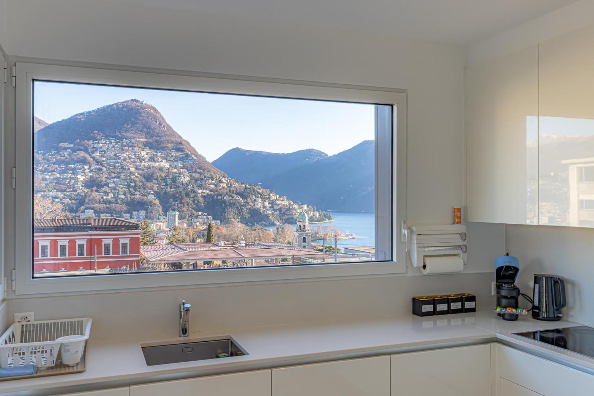 Imperial Of Lugano 3 With A Lake View Behind The Station And 10 Min From The Lake Of Lugano Eksteriør bilde